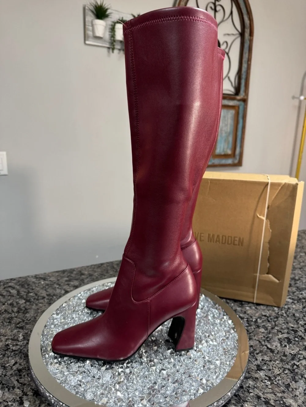 Steve Madden Lamar’s tall Block Heel Boots in Wine square toe NEW 7